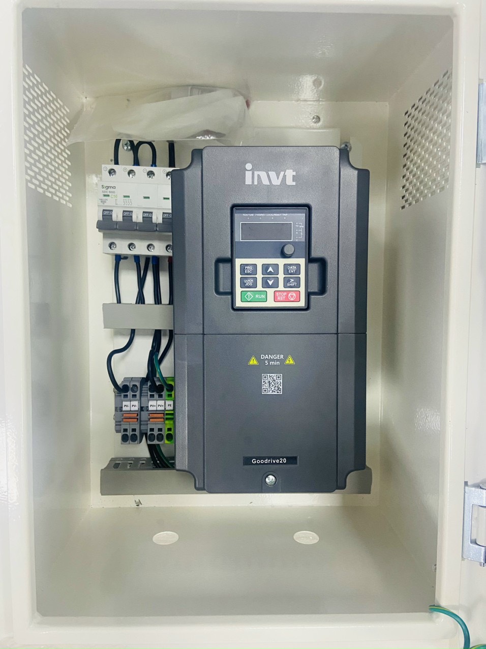 Biến tần bơm nước INVT GD100-2R2G-4-PV 3P-380V - Image 5